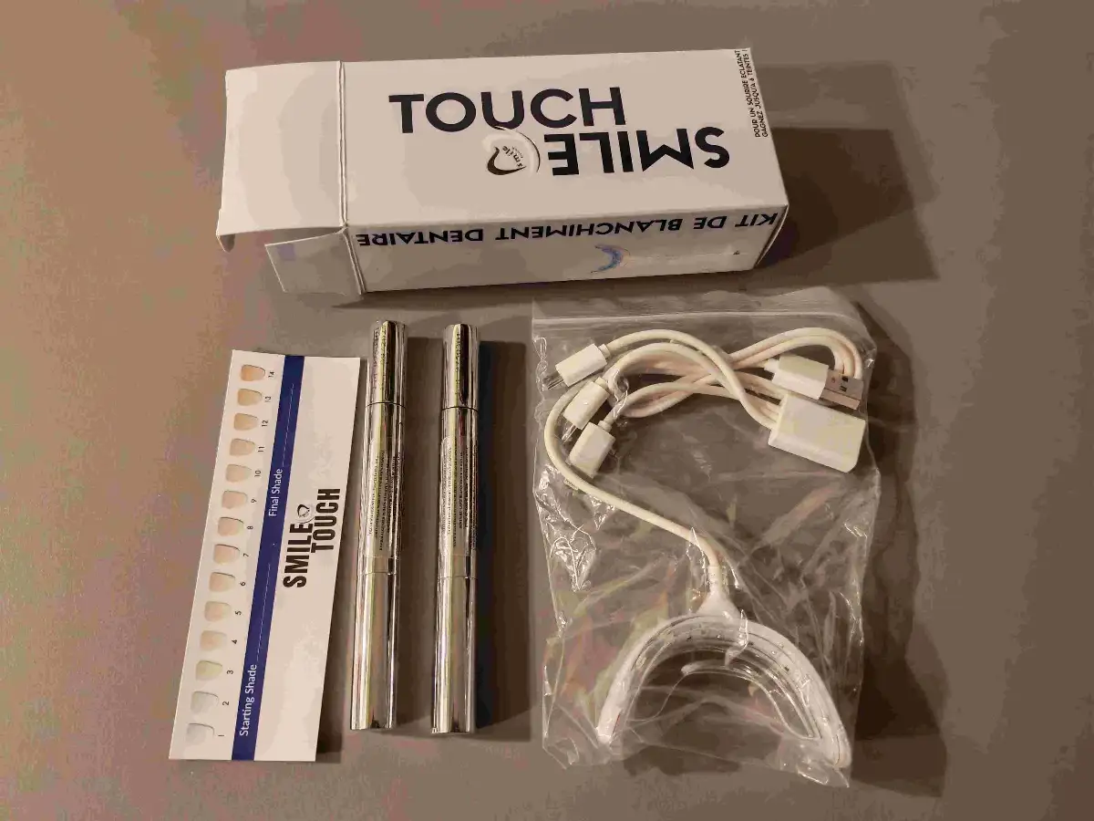 Smile Touch : Kit de Blanchiment Dentaire Smartphone