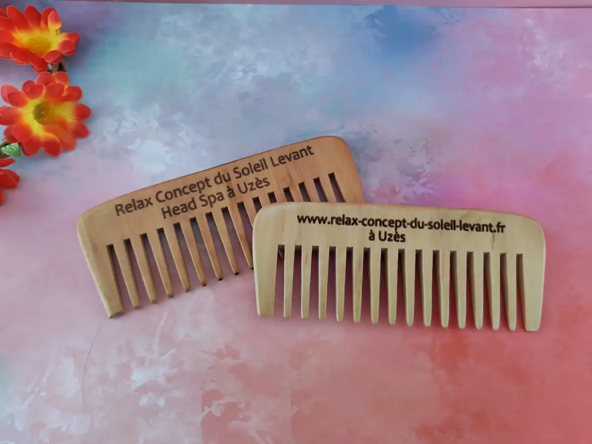 Peigne en bois