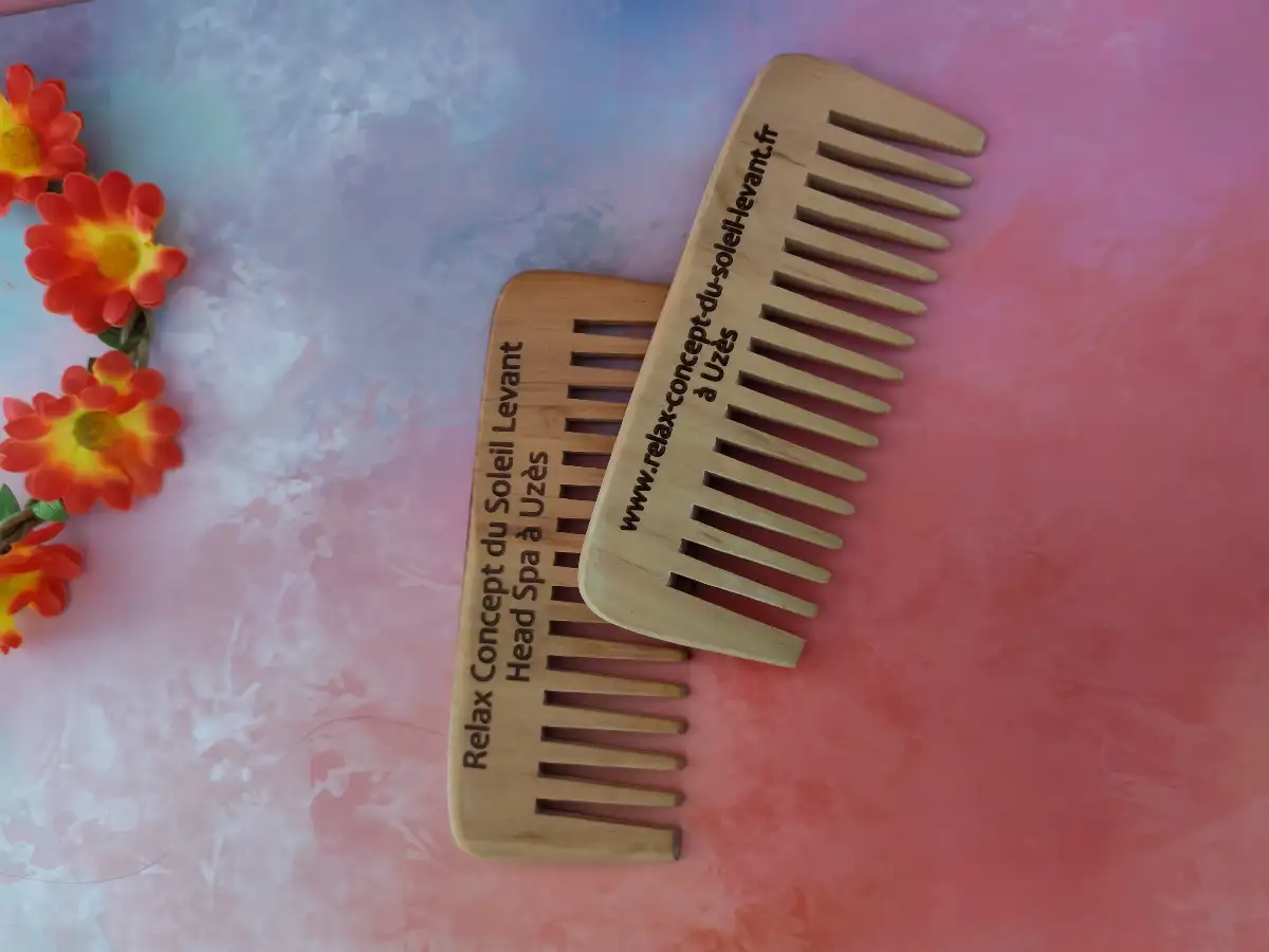 Peigne en bois