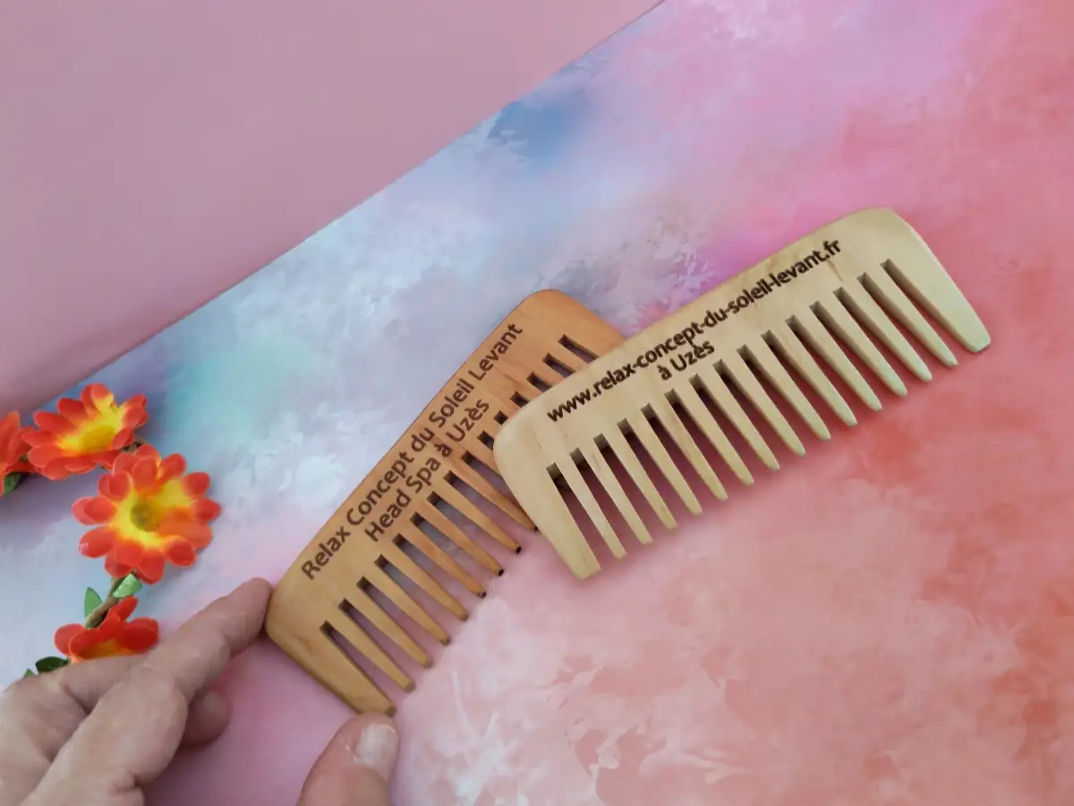 Peigne en bois